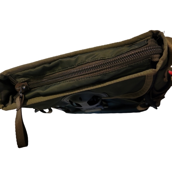 Volunteer Crossbody Messenger Bag - Picture 16 of 16